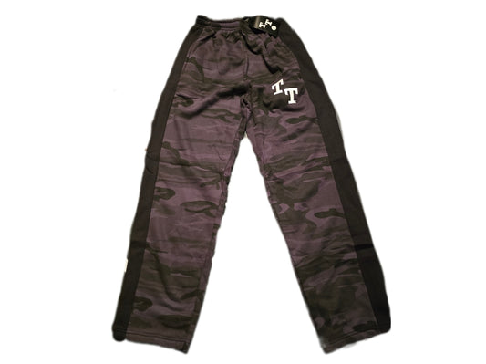 Sweatpants with a little Camo